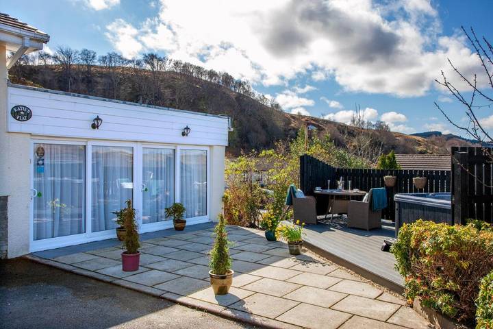 Gîte pour 2 personnes, avec jacuzzi et terrasse à Oban - 2