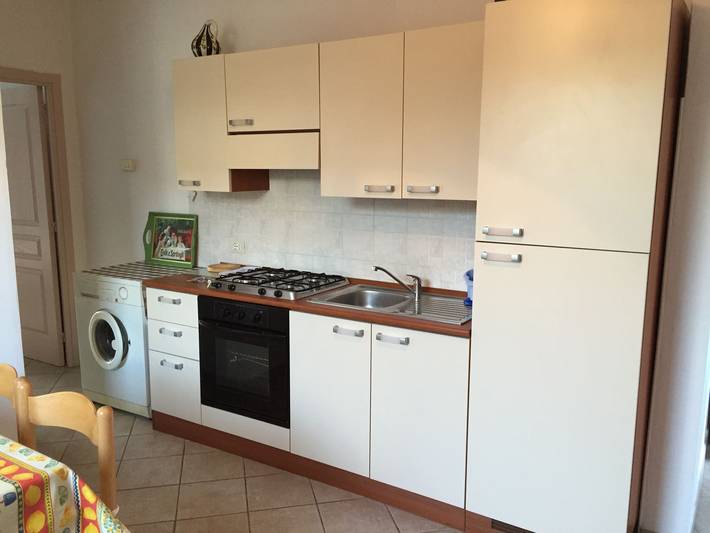 Ganze Ferienwohnung, Ferienwohnung für 4 Personen mit Balkon in Massa, Italienische Riviera