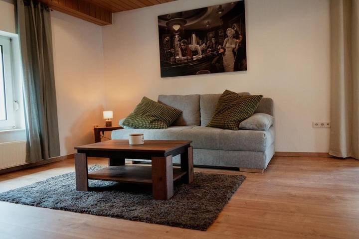 Ferienwohnung für 4 Personen, mit Terrasse und Garten sowie Ausblick in Kalletal