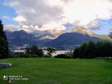 Gîte pour 4 personnes, avec jardin ainsi que vue et vue sur le lac, animaux acceptés à Oliveto Lario