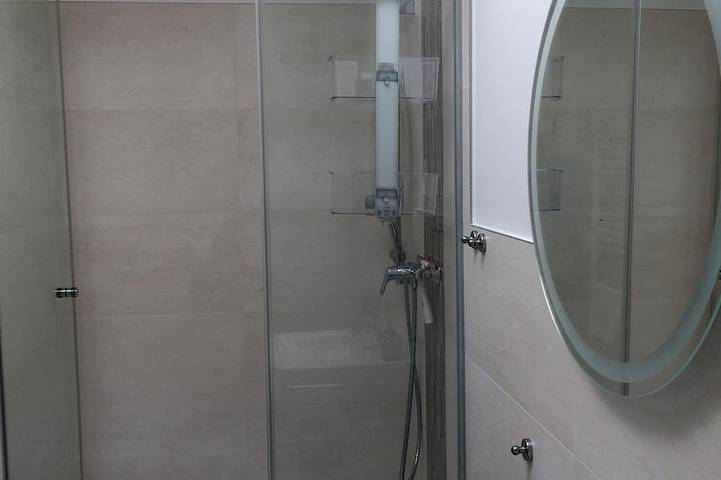 Appartement entier, « Seelenstreichler » - 58 mètres carrés avec grand balcon ensoleillé et cheminée en bois - Central in Warnemünde Strand, Warnemünde