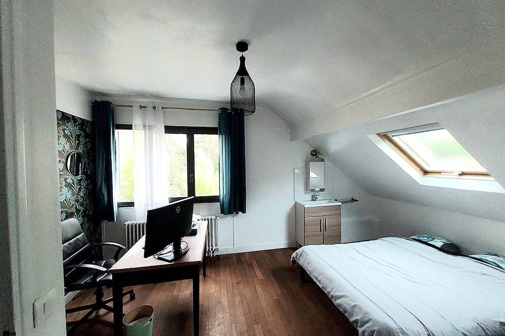 Maison avec jardin proche transports in Chaville, Hauts-de-Seine