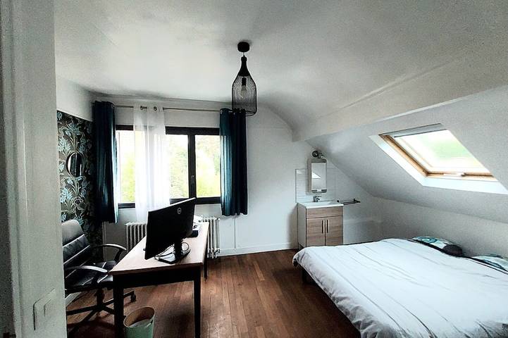 Location de vacances pour 8 personnes, avec terrasse ainsi que jardin et jacuzzi à Chaville - 3