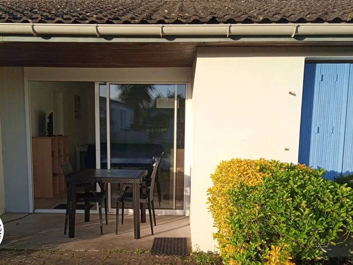 Gîte pour 2 personnes, avec terrasse à Saint-Michel-en-l'Herm - 4