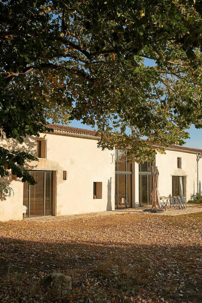 Location de vacances pour 8 personnes, avec terrasse et jardin, adapté aux familles à La Gripperie-Saint-Symphorien - 3