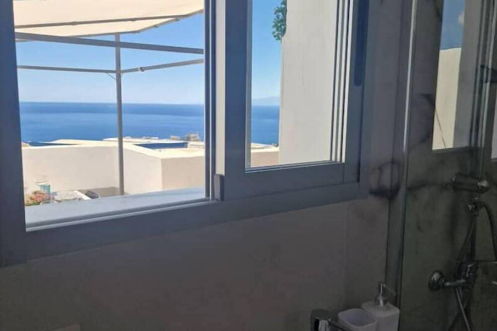 Entire apartment, Ático Micaela. Nuevo. Terraza y Vistas in Ofra-Costa Sur, Santa Cruz de Tenerife