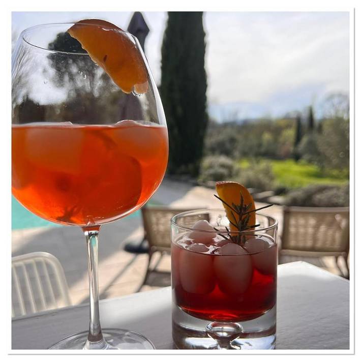 Gîte pour 2 personnes, avec vue et piscine ainsi que jardin et terrasse à Saint-André-de-Cruzières - 3