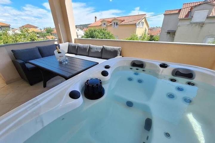 Appartement de vacances pour 5 personnes, avec jacuzzi et terrasse - 1