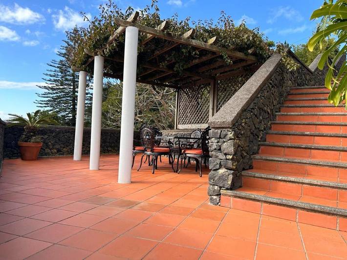 Casa rural para 5 personas, con Jacuzzi y Terraza además de Jardín y Piscina en Terra-Cha - 3