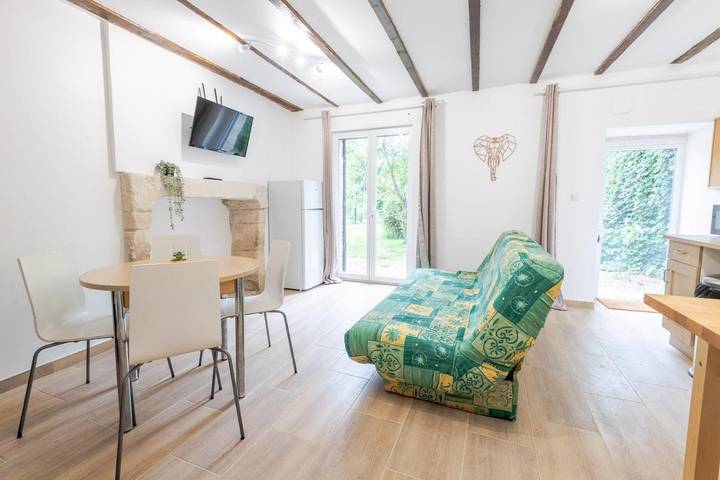 Location de vacances pour 4 personnes, avec terrasse et jardin à Chisseaux - 3