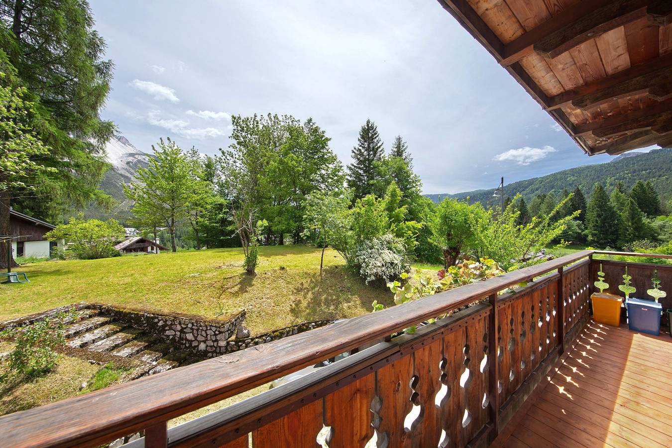 Appartement entier, Appartement 'Appartamento Serdes C1' avec vue sur montagne, jardin partagé et balcon in San Vito di Cadore, Dolomiti Superski