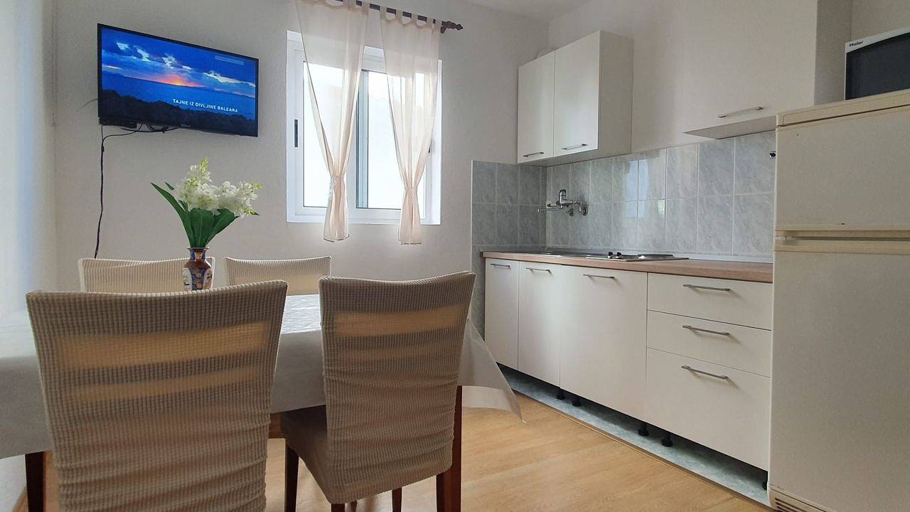 Ganze Ferienwohnung, Ferienwohnung für 5 Personen (40 m²) in Igrane in Igrane, Makarska Riviera