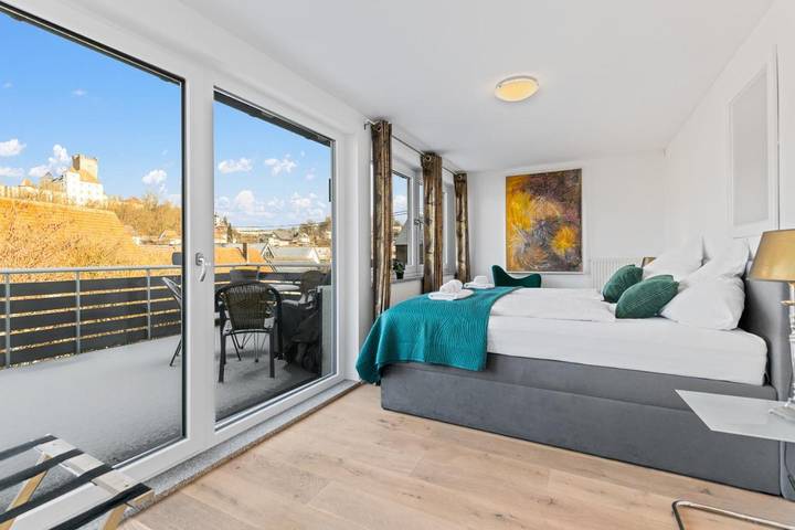 Ferienwohnung für 8 Personen, mit Ausblick und Garten in Günzburg - 2