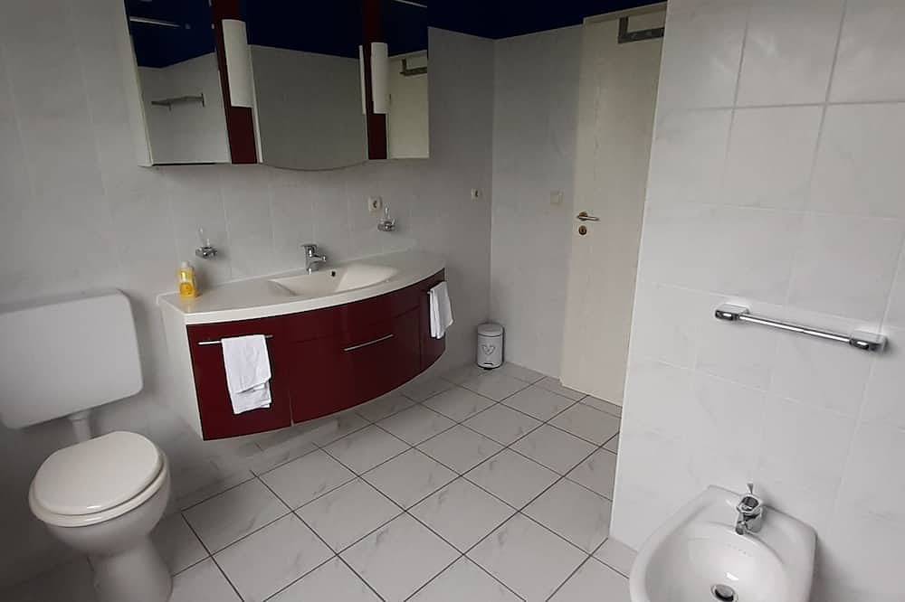 Ganze Wohnung, Luxus Fewo mit Dachterrasse für 5 Pers. Top Lage in Kollmar - Luxus Fewo mit in Kollmar, Kreis Steinburg