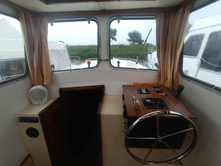 Bateau pour 5 personnes, animaux acceptés à Pontailler-sur-Saône - 3