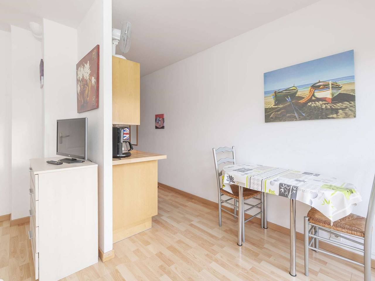 Estudio entero, Encantador estudio renovado para 2 cerca del Lago de Uby in Cazaubon, Gers