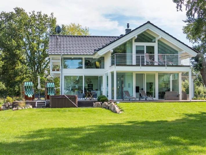 Maison de vacances pour 4 personnes, avec piscine ainsi que jardin et balcon - 1