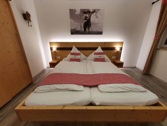 Ferienhaus für 4 Personen, mit Balkon und Terrasse sowie Garten und Ausblick in Furtwangen