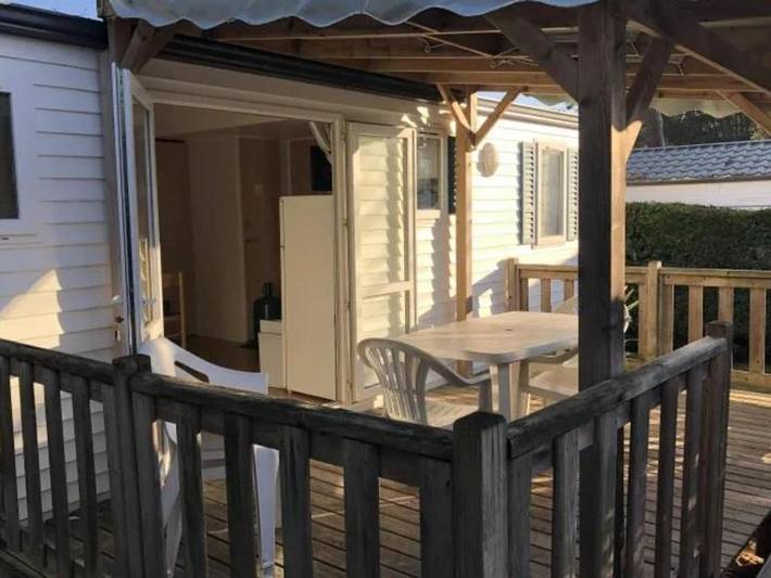 Camping pour 6 personnes, avec terrasse et piscine, animaux acceptés à Jard-sur-Mer