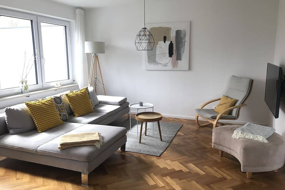 Gemütliches Haus mit Garten / Nähe Simssee in Stephanskirchen, Landkreis Rosenheim