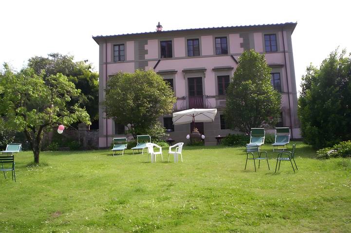 Ferienhaus für 15 Personen, mit Garten in Camaiore