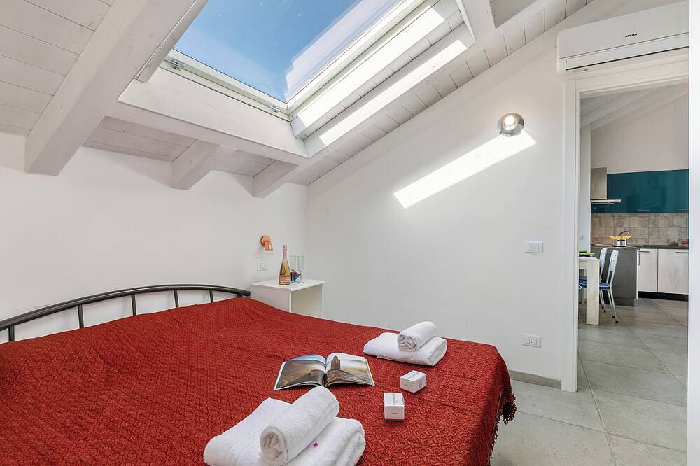 Entire apartment, Casa Elisa - Sea Front, Ceriale, Italy in Ceriale, Riviera di Ponente