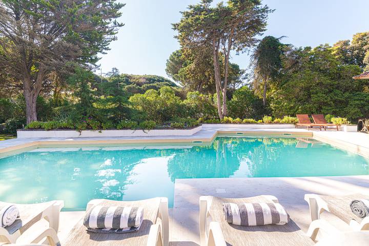 Location de vacances pour 16 personnes, avec terrasse et jardin dans Colares - 3