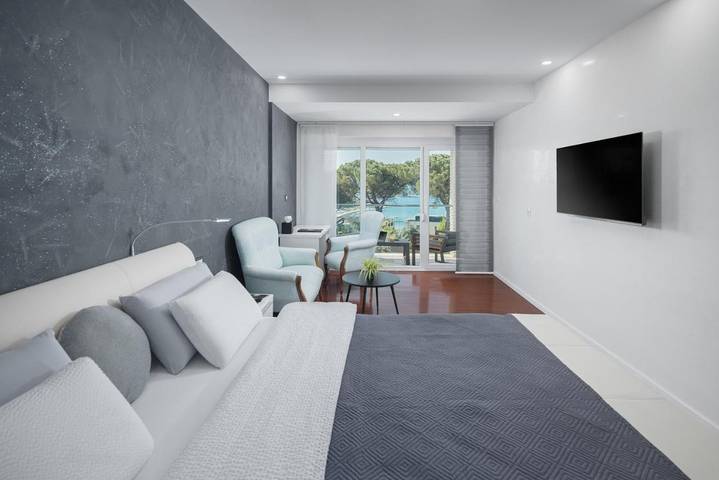 Hotel für 4 Personen, mit Garten und Pool sowie Ausblick in Portoroz