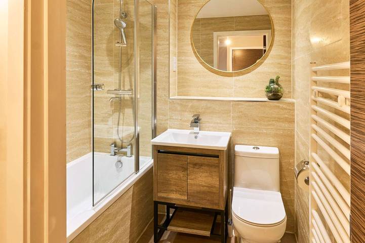 Host & Stay | Chic Townhouse by the Docks in Liverpool, Merseyside