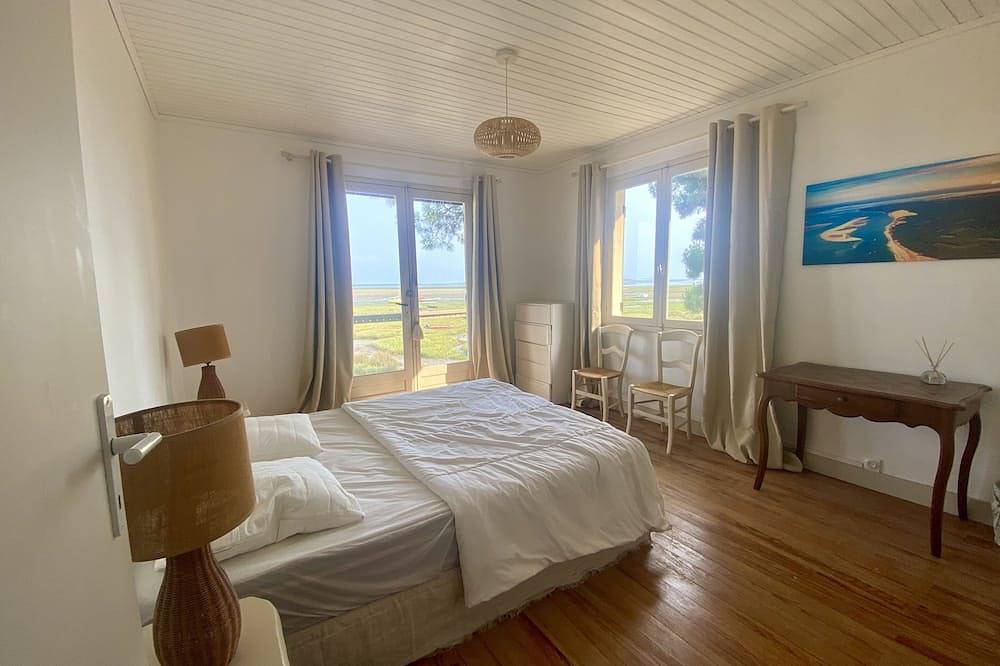 Villa 10 personnes, première ligne, Lège Cap Ferret in Claouey, Lège-Cap-Ferret