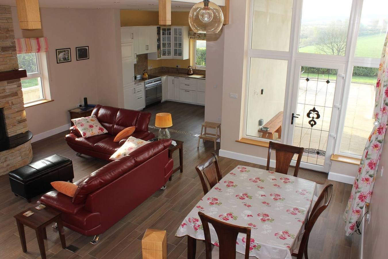 Ferienhaus für 6 Personen mit Terrasse in Grafschaft Tyrone
