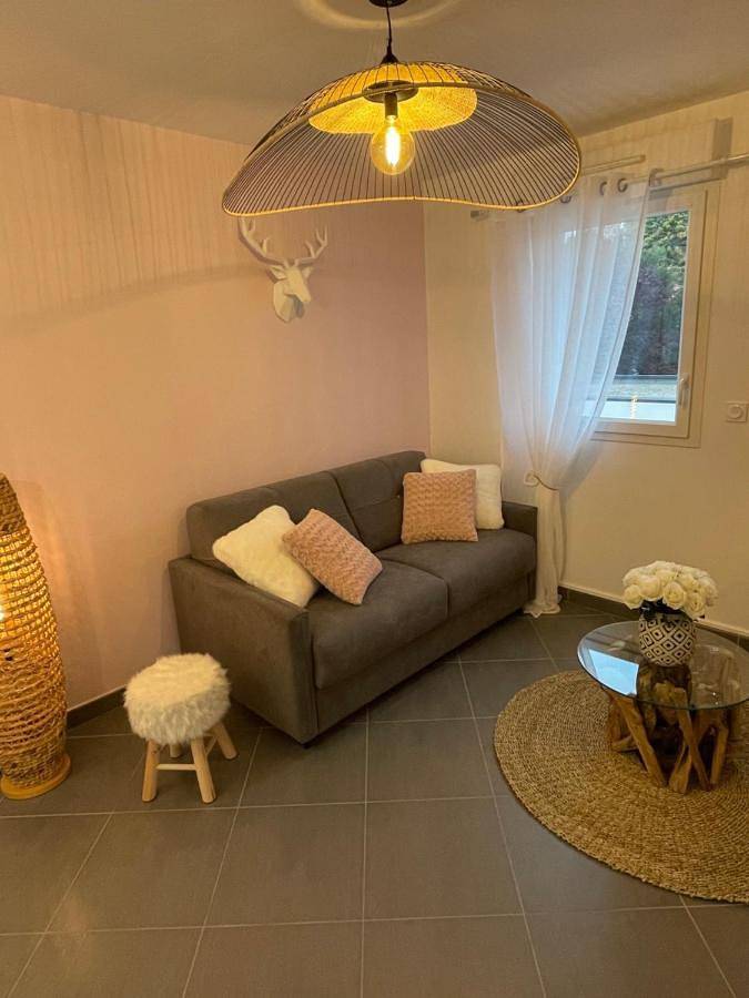 Gîte pour 2 personnes à Saint-Julien-les-Villas - 4