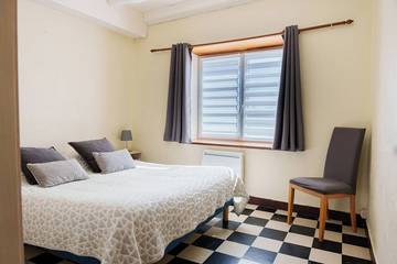 Location De Vacances pour 2 Personnes dans Saint-Germain-des-Champs, Arrondissement d'Avallon, Photo 1