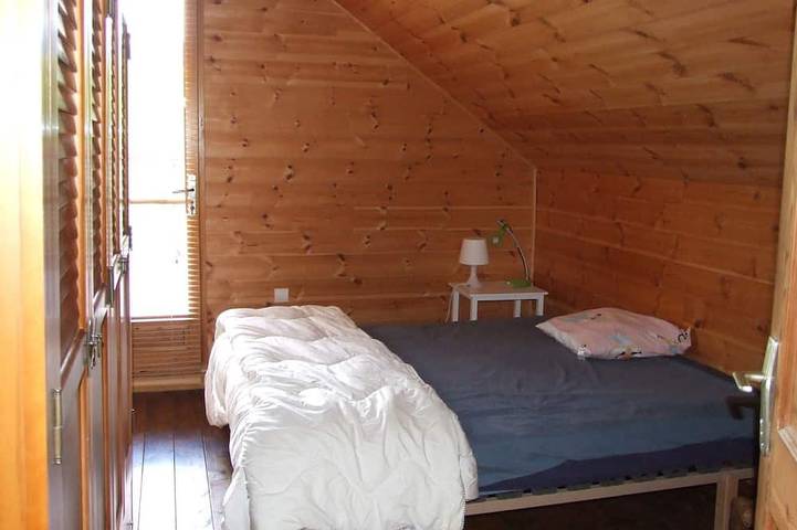 Gîte pour 8 personnes, avec jardin et balcon à Les Vigneaux - 2