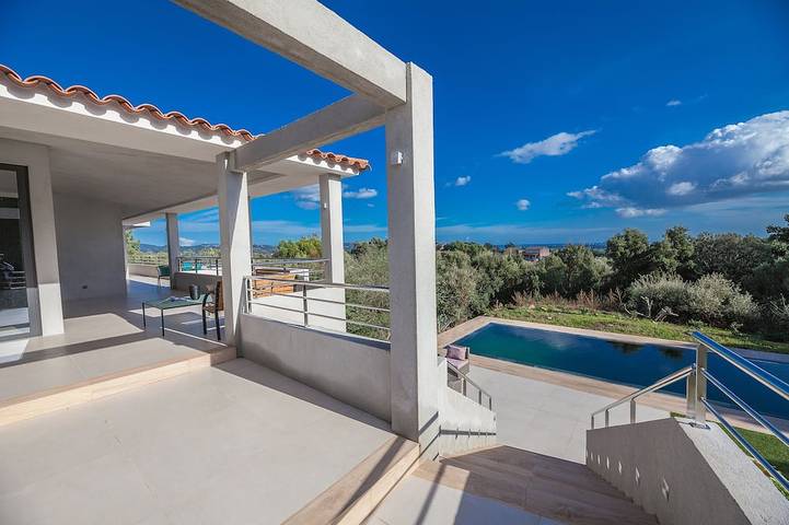 Casa de vacaciones para 10 personas, con jardín y terraza en Porto Vecchio