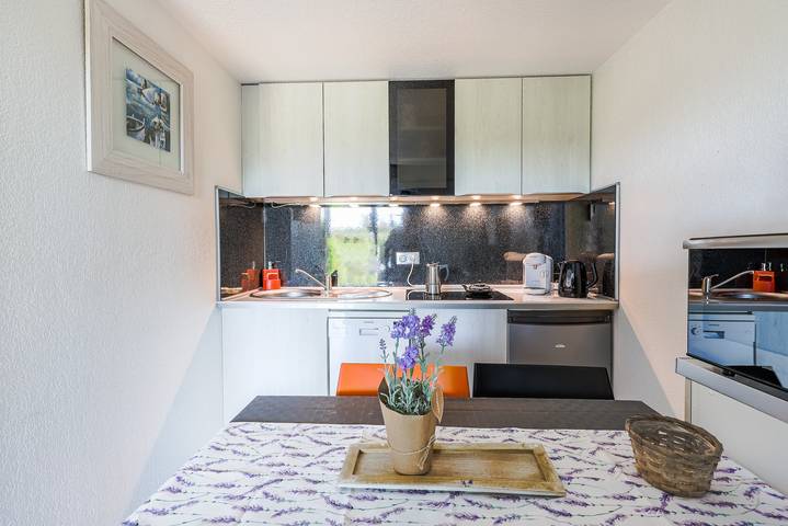 Location de vacances pour 4 personnes, avec terrasse ainsi que jardin et piscine à Béziers - 4