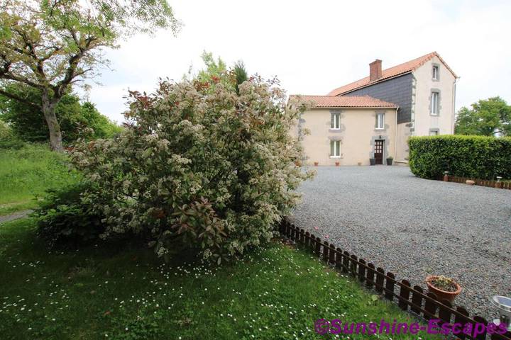 Location de vacances pour 4 personnes, avec jardin et vue dans Moncoutant-sur-Sèvre - 2