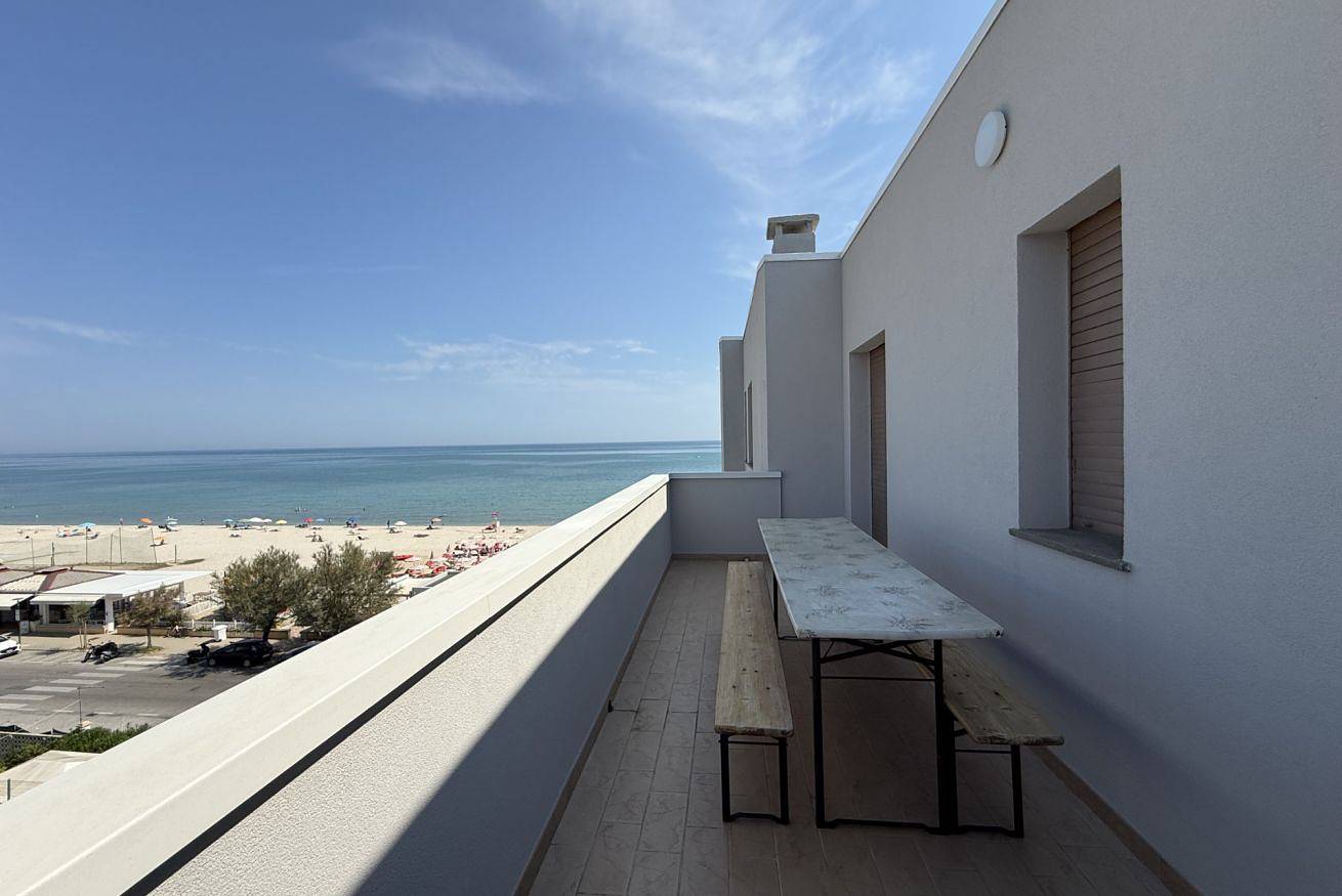 Apartamento entero, Se278 – Senigallia, seafront two-bedroom apartment with balconies and parking space in Senigallia (Municipality), Provincia de Ancona