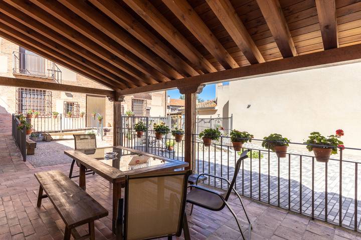 Chalet para 12 personas, con jardín y jacuzzi en Comarca de Segovia