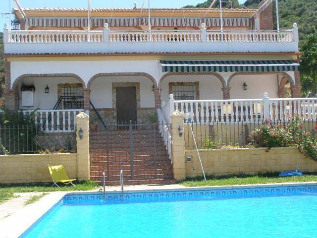 Casa rural para 18 personas, con Balcón y Terraza además de Piscina y Vistas en Posadas - 2