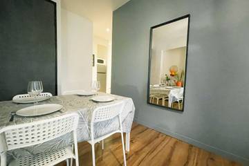 Vacation Rental for 4 Guests in Grenoble, Isère, Picture 4