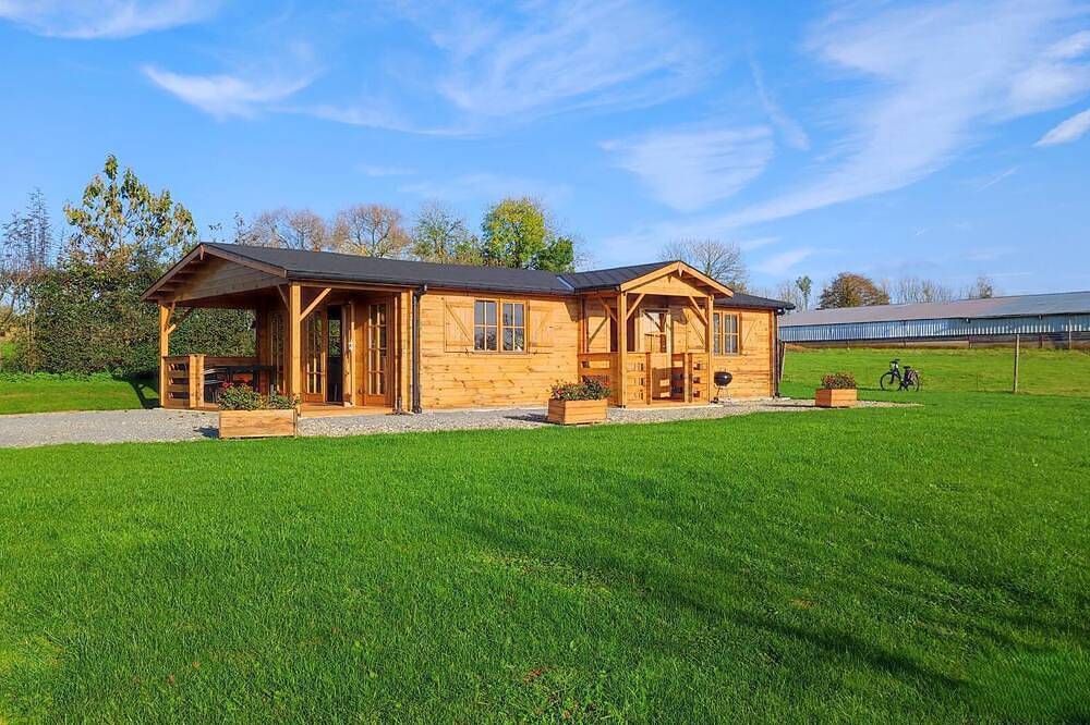 Le Chalet De La Presle in Mazerny, Ardennes