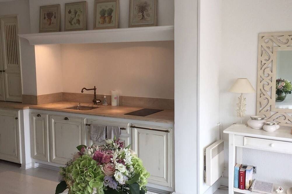 Entire apartment, High Standing Apartment in Port Cogolin, Gassin