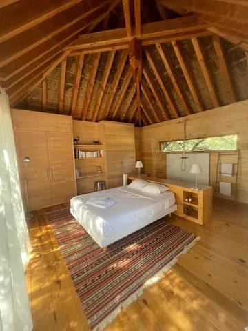 Tente pour 2 personnes, avec vue ainsi que jardin et piscine dans le Gard