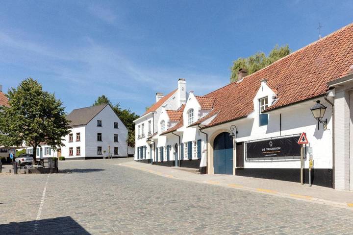 Location de vacances pour 2 personnes, avec Terrasse et Jardin ainsi que Sauna et Vue à Kruishoutem