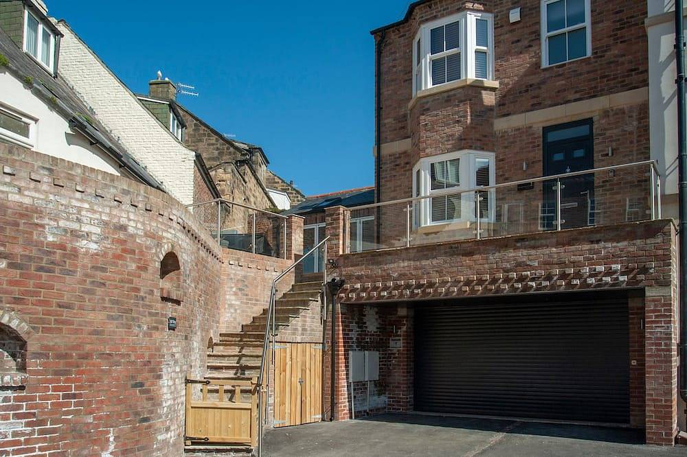 Salt Bay, pet friendly, country holiday cottage in Whitby in Whitby, North York Moors National Park