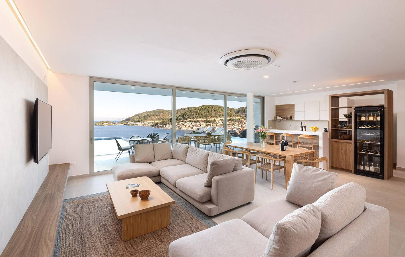 Hus för 8 Personer med pool in Vis Town, Split-Dalmatia guovlu