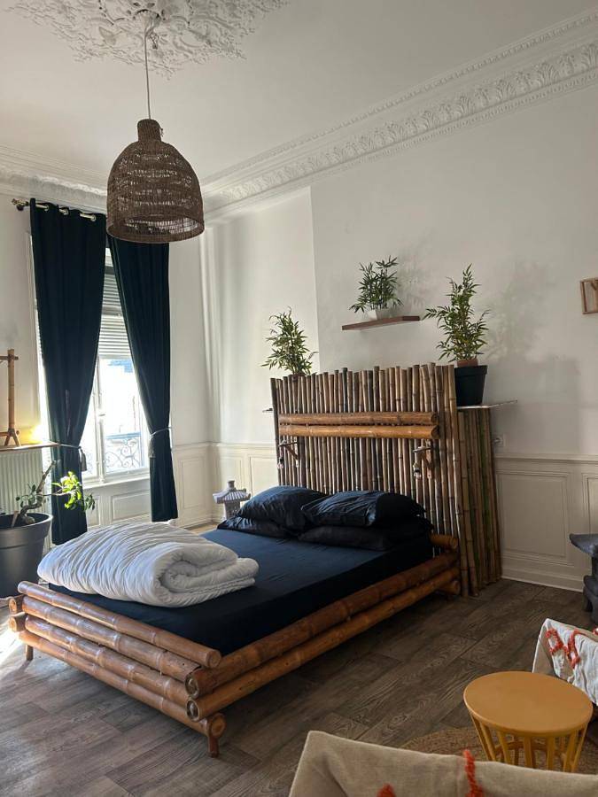 Gîte pour 2 personnes, avec vue et jardin à Luxeuil-les-Bains