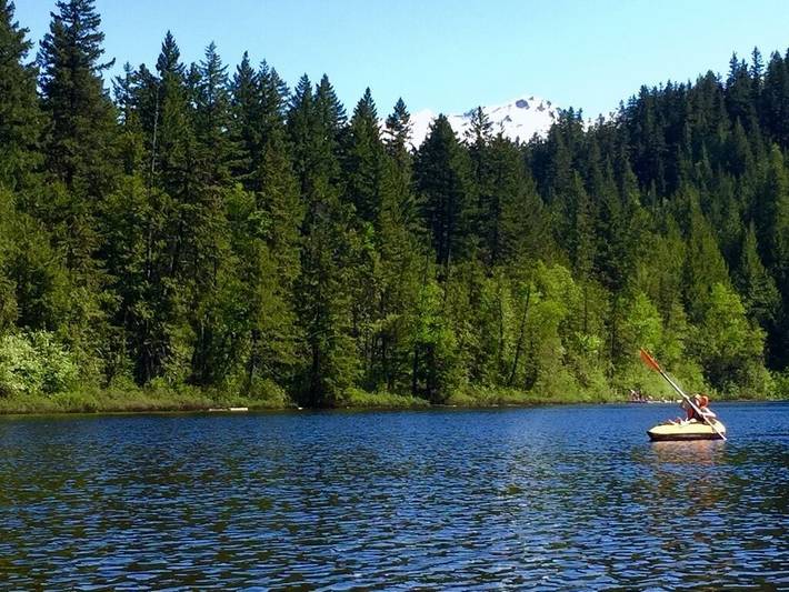 Vacation rental for 8 people, with garden in British Columbia