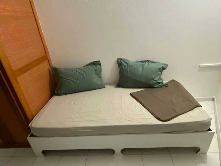 Gîte pour 3 personnes, avec piscine et terrasse dans Port De Saint Francois - 4